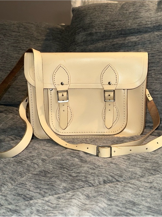 The Cambridge Satchel Company Handbags - The Cambridge Satchel Company Cream Leather Satchel